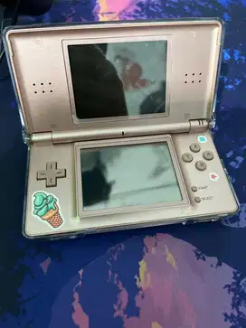 Jual Nintendo DS Lite 4GB (cod, mulus, dan nego)