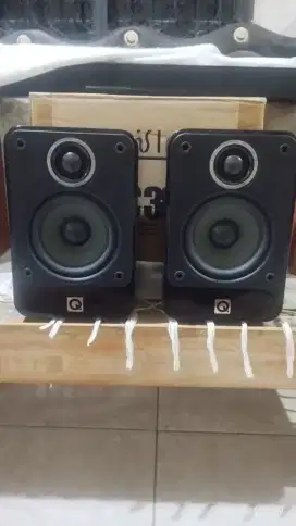 Speaker bookshelf Q Acoustic 2010i