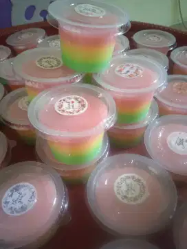 menerima pesanan nasi box,Snack box dan menerima catering