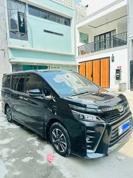 ( jual cash )Toyota Voxy 2017 Bensin