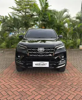 (FULL ORI) Toyota Fortuner VRZ GR Sport 2.8 Hitam Metalik