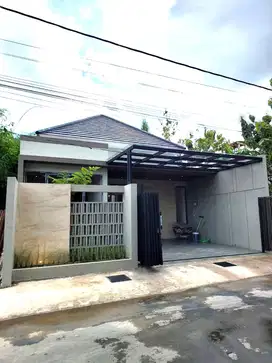 Rumah Baru 4 Kamar tidur dekat Jalan Besi Jangkang