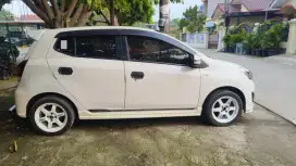 Velg te 37 lebar 7 et 40 ring 15