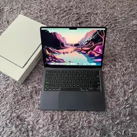 Macbook Air M2 CTO 16/512 Fullset Original Murah