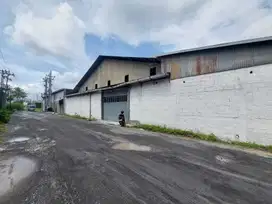 GUDANG LOKASI POROS BULULAWANG KAB.MALANG