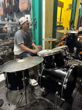 Drum Mapex Comet full cymbal ziljian masih gress baru 1bln an pakai