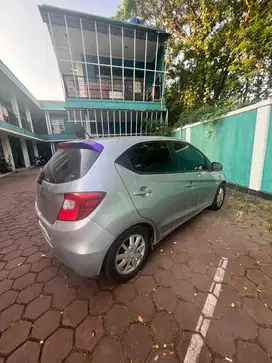 mobil brio satya 2022 silver