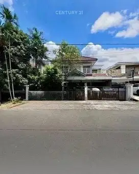 Rumah Multi Fungsi Di Kebayoran Siap Huni FR16443