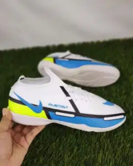 SEPATU FUTSAL NIKE PHANTOM GT 2