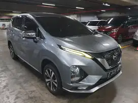 Nissan Livina 2019 VL A/T Abu2 Low KM Pajak Panjang Full Orisinil