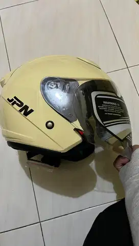 Helm JPN kuning baru mulus