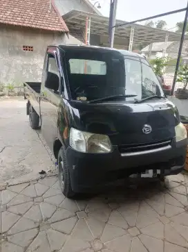 Granmax PU 2013 PLAT BARU