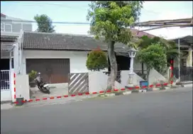 RUMAH DEKAT JL FATMAWATI DI SAPTA PRASETYA PEDURUNGAN SEMARANG