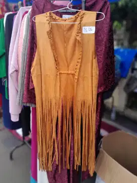 Cardigan rumbai kuning gading