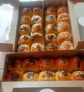 Bolen pisang keju coklat