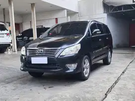 Toyota Grand Innova 2.0 G Matic / AT '2012' Hitam