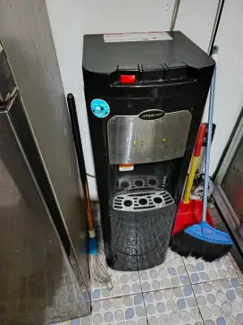 Dispenser sharp swd -82EHL-PB