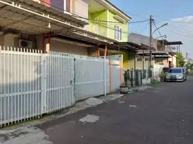 Rumah 2 Lantai Dijual Cepat di Dukuh Zamrud Mustikajaya Bekasi Timur