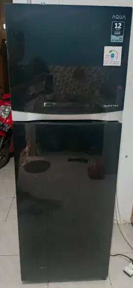 KULKAS 2 PINTU AQUA INVERTER AQR-D275R