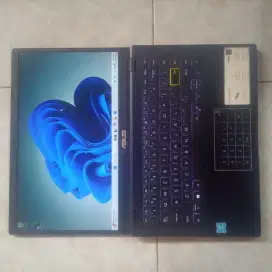 Laptop Asus E410MA normal