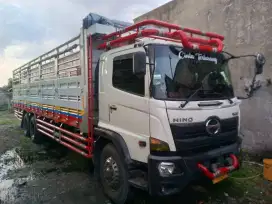 Hino 500 FL235JW Th.2015. Tronton Bak Triway Panjang 9,7 Mtr