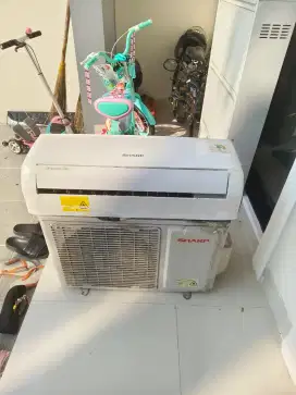 Dijual AC Sharp 1/2 PK Kondisi Baik