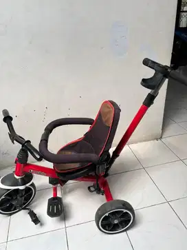 Sepeda anak roda tiga