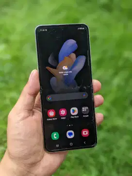 Samsung Z flip 4 256gb