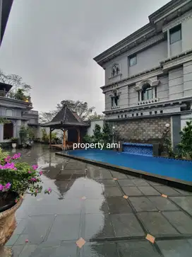 Jual rumah mewah villa lokasi elite Sentul city Bogor