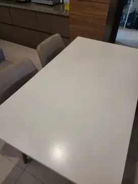 Meja Makan Set Informa