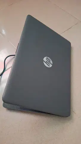 Bismillah di jual laptop hp14 core i3 ram 8gb baterai 3jam