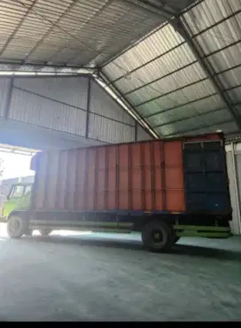 Di sewakan baru bisa fuso exit tol Gondang rejo