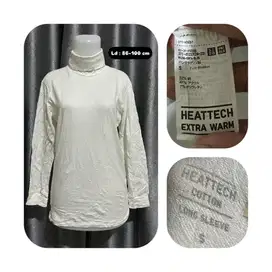 Kaos brand uniqlo