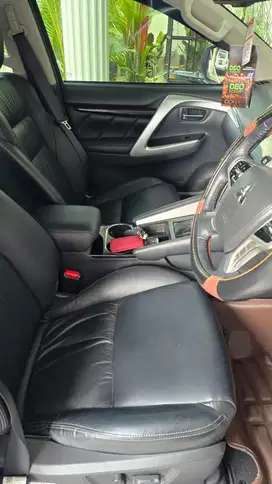 DIJUAL PAJERO SPORT 2.4 DAKAR TAHUN 2021