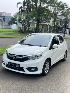 Brio E AT 2021 Putih Ganteng