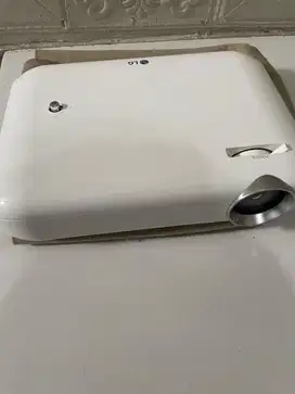 Projector LG PW 1000