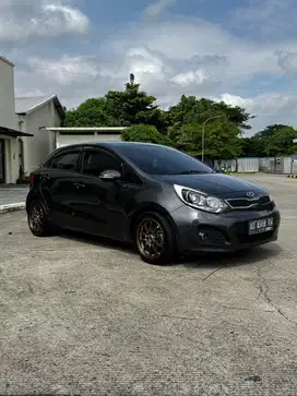 KIA RIO MT 2014 LOW KM!!!