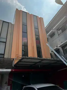 Ruko Magnetica  3  1/2 Lt Siap Pakai Di Lippo Cikarang