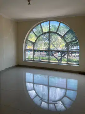 DIJUAL RUKO GREEN LAKE CITY HADAP JALAN