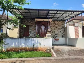 rumah 2 kamar tidur Di Cluster Legian blok J5, Teras Bali, Semarang