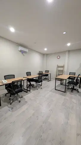 Ngantor di Bintaro