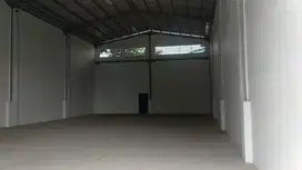disewakan gudang luas tanah 400mt akses jalan masuk truk