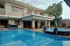 JUAL RUMAH MEWAH DESAIN NEO KLASIK KOLAM RENANG DI BANDUNG UTARA