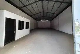 Gudang 2 Unit Jejer Super Strategis di Jln. Raya Taman, Sepanjang