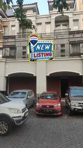 Ruko Gandeng bisa untuk usaha hadap pinggir jalan