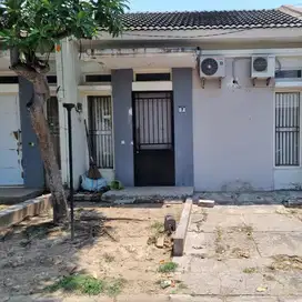 disewakan rumah tengah kota dekat dengan Tsm dan pantai Akarena