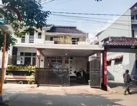 Dijual Rumah 2 lantai di Kawasan Sarijadi, Bandung