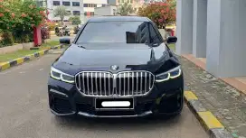 Km30rb bmw 730li m sport sedan 2019 hitam
