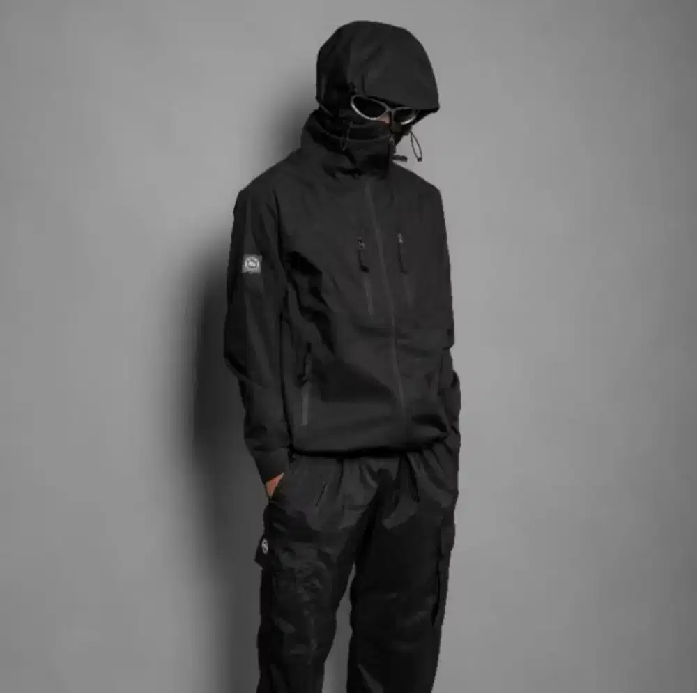 Gorpcore Trouble Maker Original Warna Hitam (1x pakai)