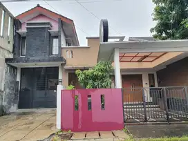 Rumah bagus di jalan kaliurang km 5 dalam ringroad dekat UGM